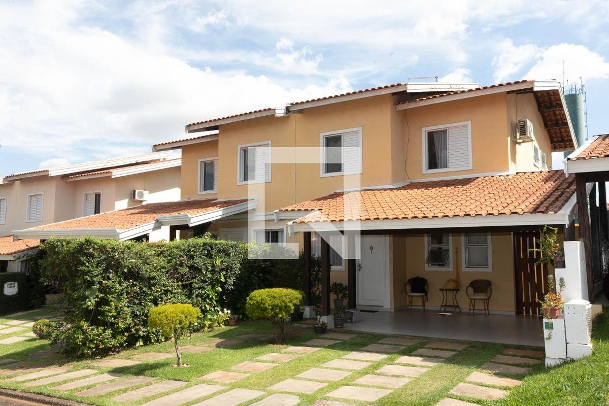 Casa à Venda - Mansões Santo Antônio, 3 Quartos,  131 m2 em , Campinas - sp | SoloBR