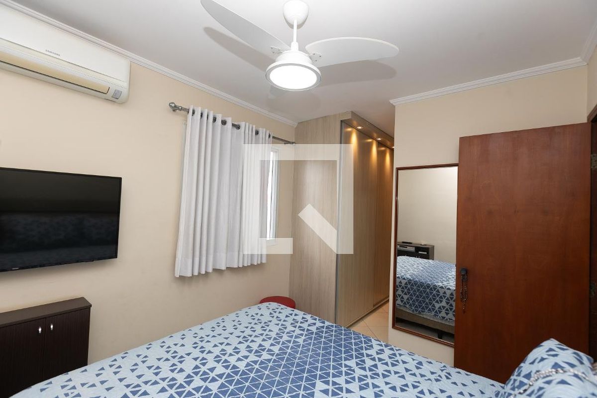 Casa à Venda - Mansões Santo Antônio, 3 Quartos,  131 m2 em , Campinas - sp | SoloBR