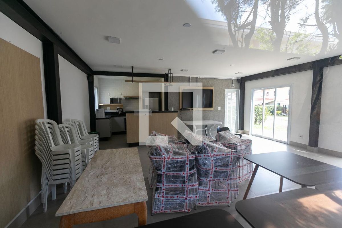 Casa à Venda - Mansões Santo Antônio, 3 Quartos,  131 m2 em , Campinas - sp | SoloBR