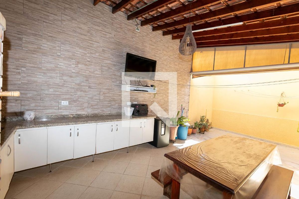 Casa à Venda - Mansões Santo Antônio, 3 Quartos,  131 m2 em , Campinas - sp | SoloBR