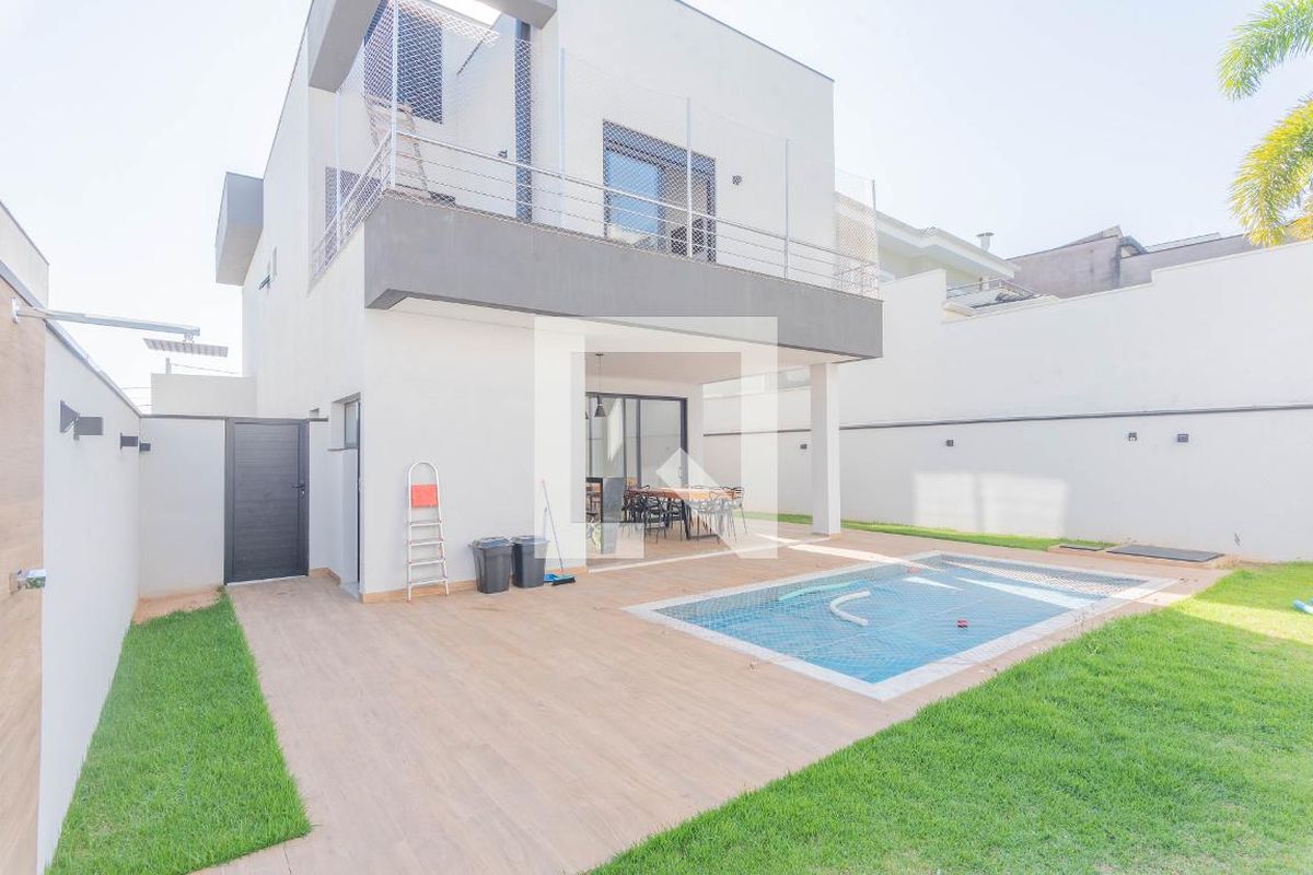 Casa à Venda - Swiss Park, 3 Quartos,  235 m2 em , Campinas - sp | SoloBR