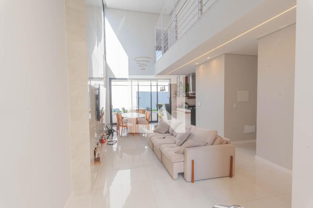Casa à Venda - Swiss Park, 3 Quartos,  235 m2 em , Campinas - sp | SoloBR