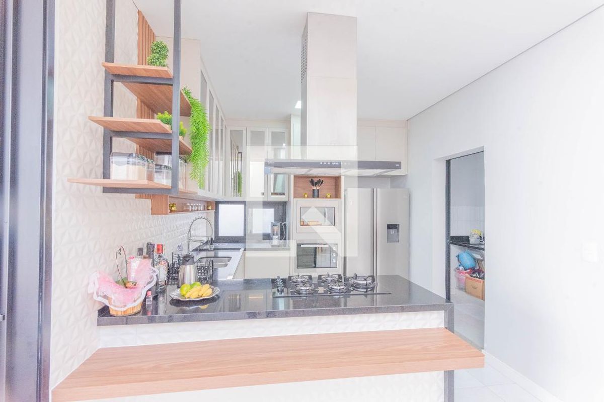 Casa à Venda - Swiss Park, 3 Quartos,  235 m2 em , Campinas - sp | SoloBR