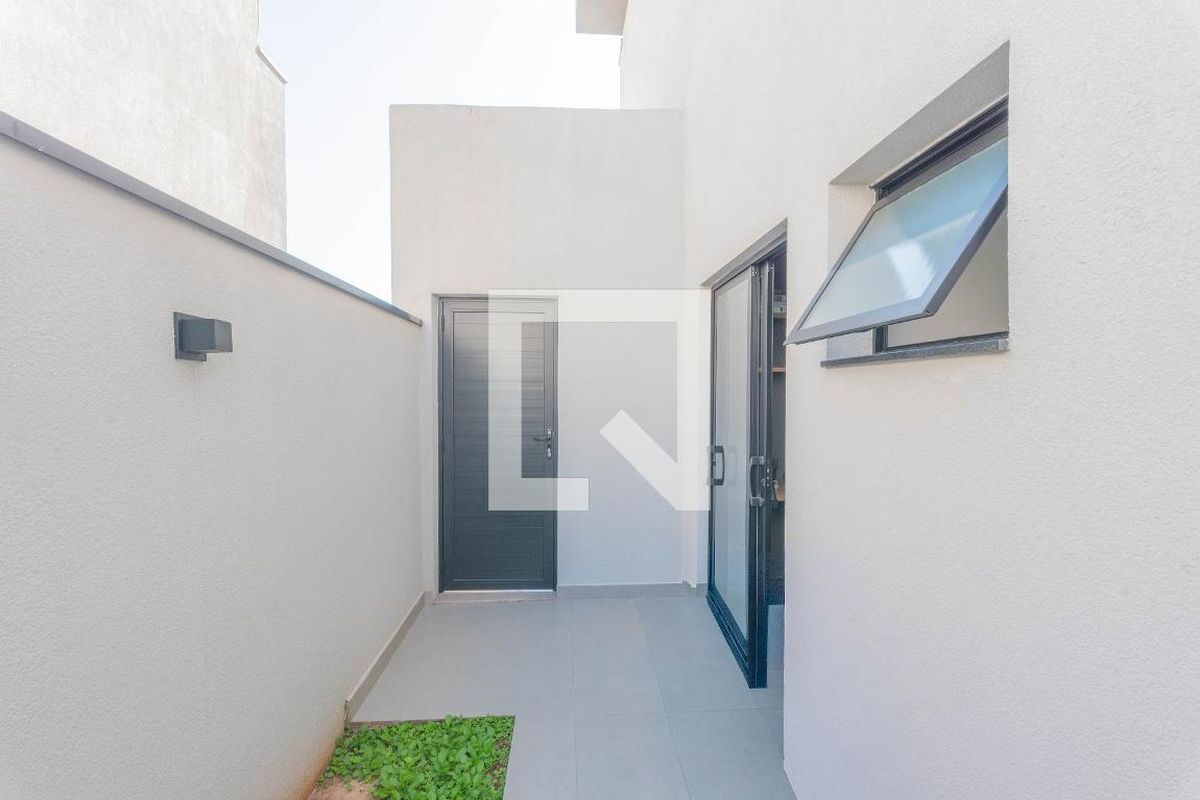 Casa à Venda - Swiss Park, 3 Quartos,  235 m2 em , Campinas - sp | SoloBR