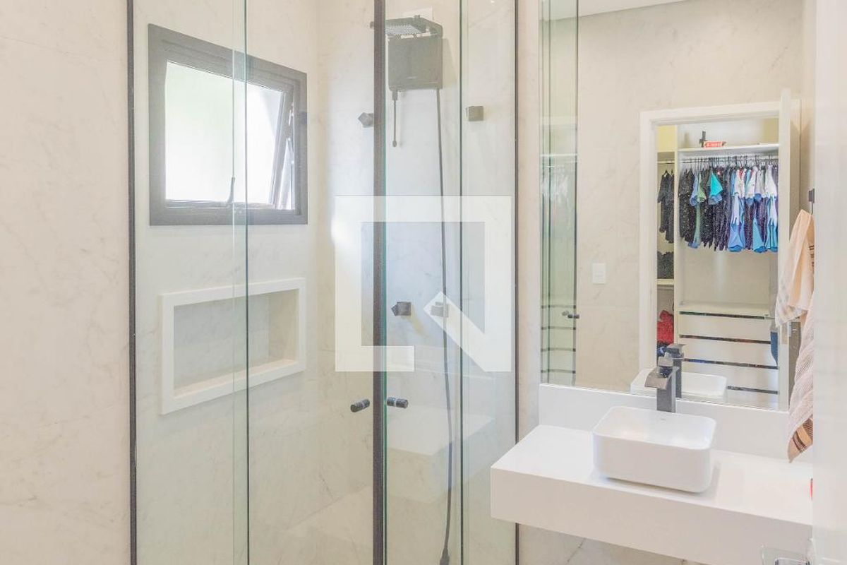 Casa à Venda - Swiss Park, 3 Quartos,  235 m2 em , Campinas - sp | SoloBR