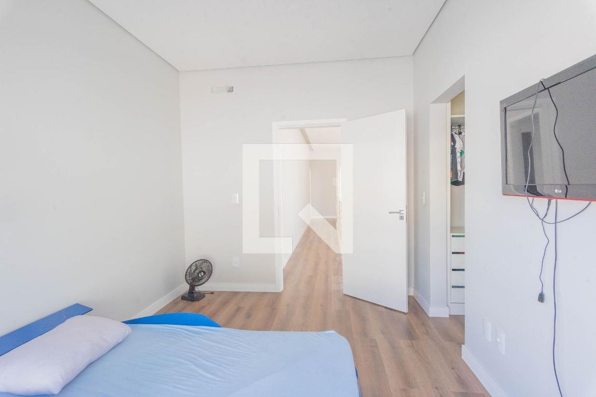 Casa à Venda - Swiss Park, 3 Quartos,  235 m2 em , Campinas - sp | SoloBR