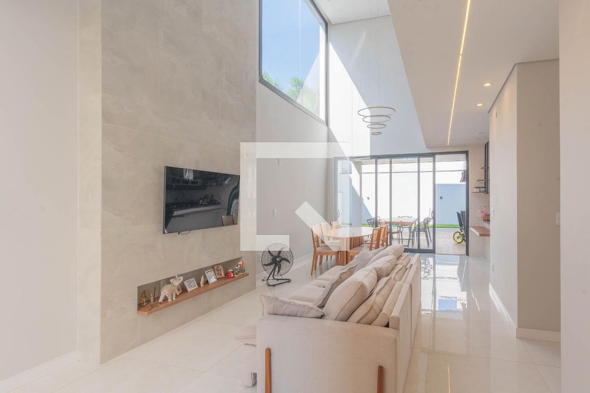 Casa à Venda - Swiss Park, 3 Quartos,  235 m2 em , Campinas - sp | SoloBR