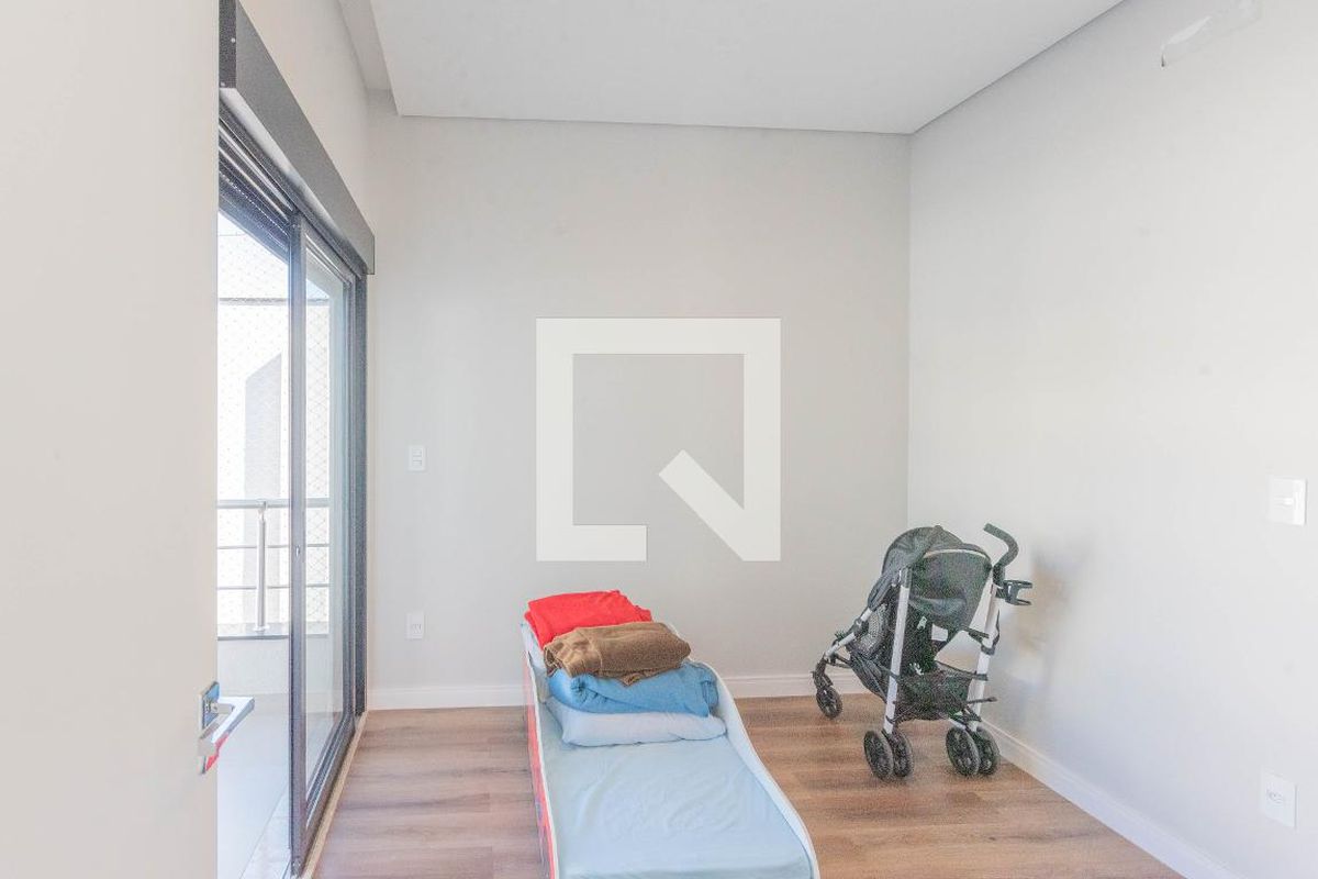 Casa à Venda - Swiss Park, 3 Quartos,  235 m2 em , Campinas - sp | SoloBR