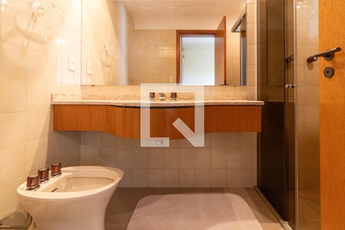 Apartamento, 3 quartos, 270 m² - Foto 43