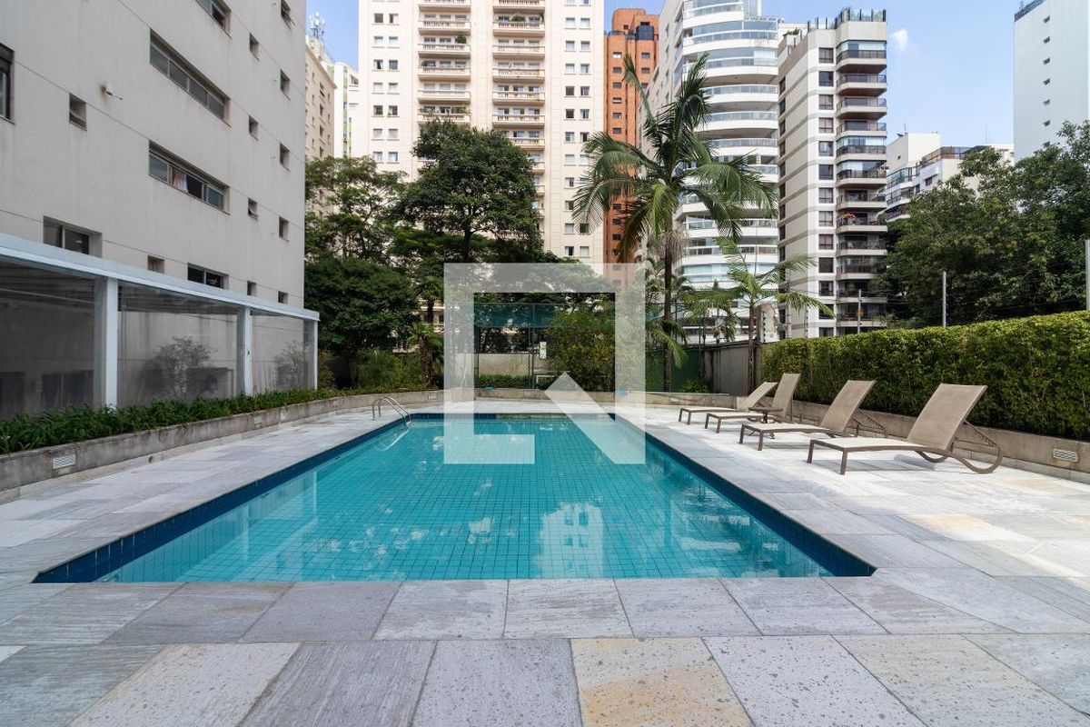 Apartamento, 3 quartos, 270 m² - Foto 85