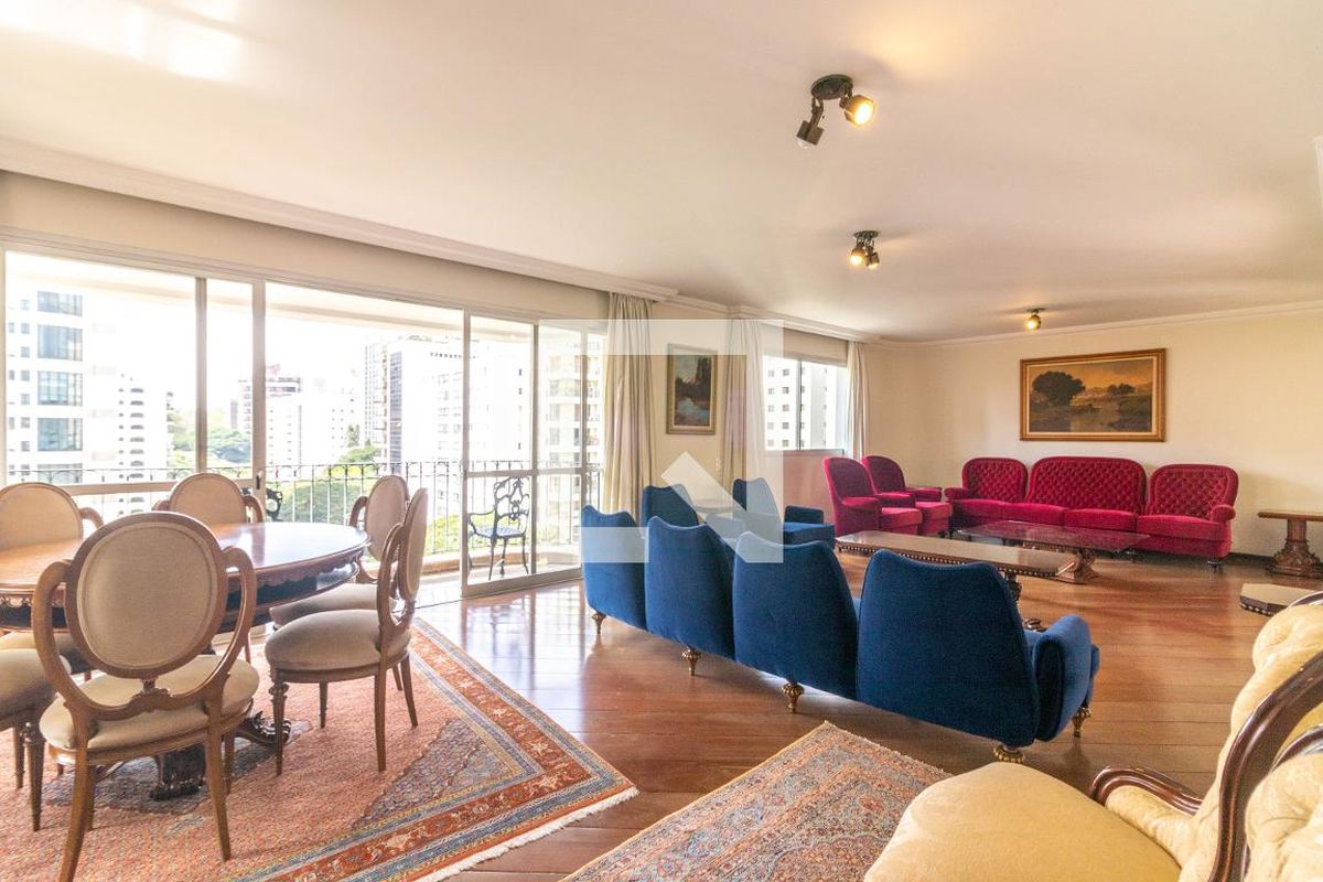 Apartamento, 3 quartos, 270 m² - Foto 1