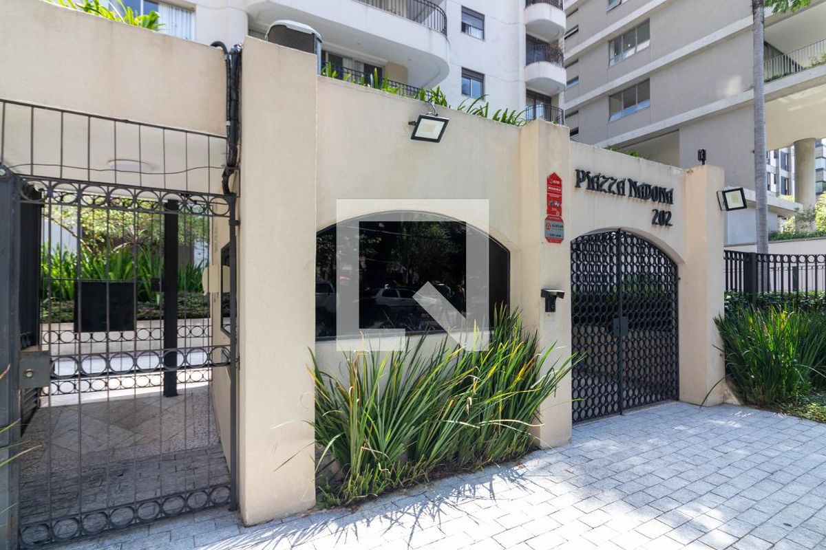 Apartamento, 3 quartos, 270 m² - Foto 111
