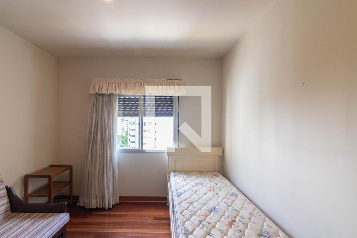 Apartamento, 3 quartos, 270 m² - Foto 23
