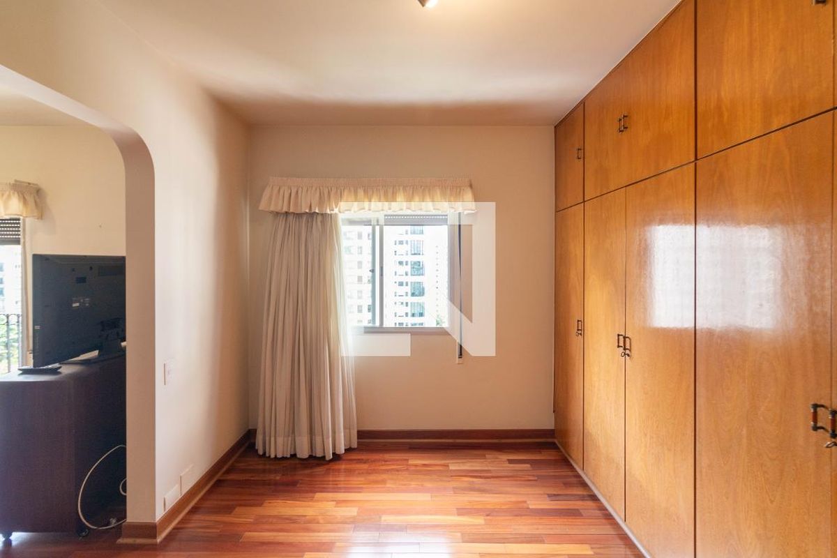 Apartamento, 3 quartos, 270 m² - Foto 34