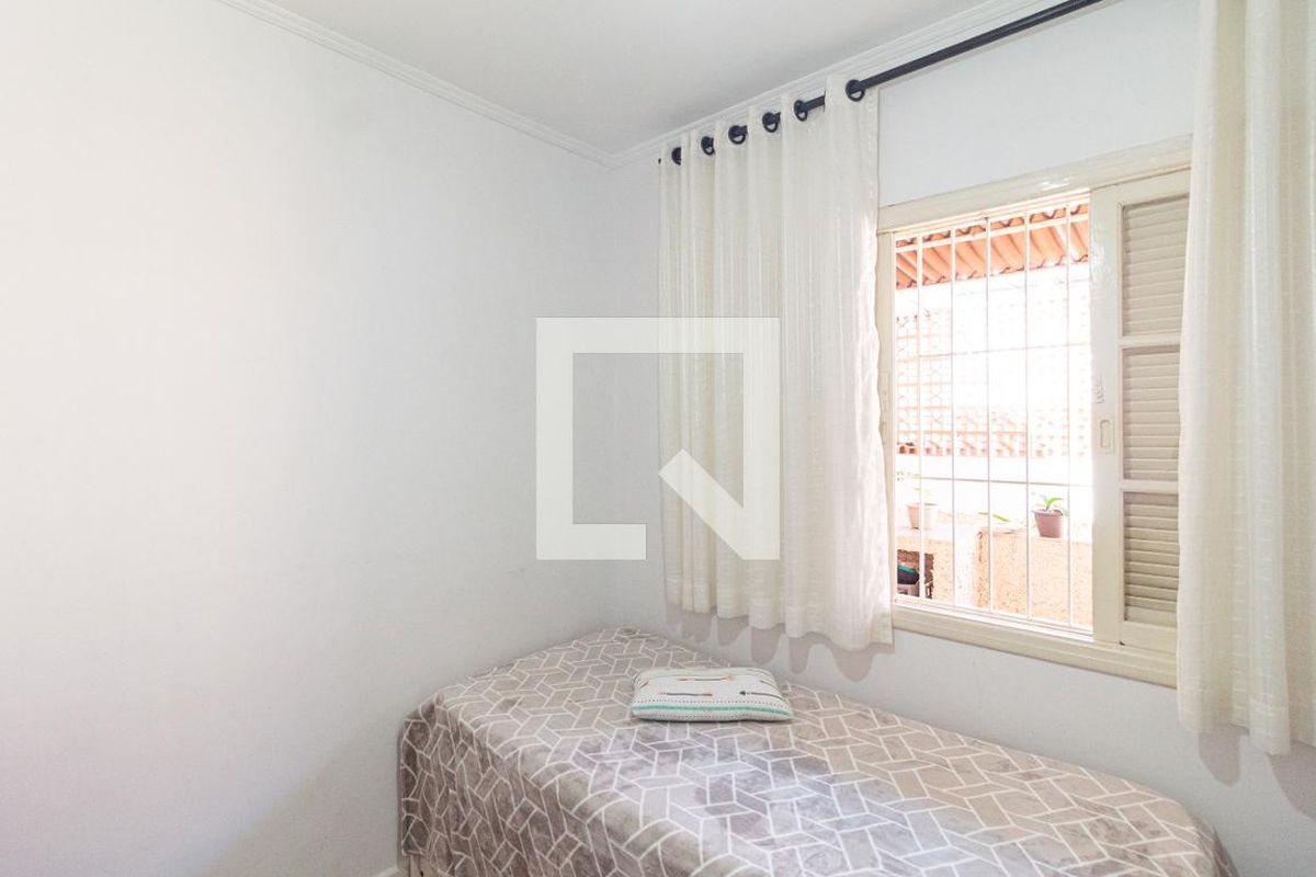 Casa, 3 quartos, 245 m² - Foto 8