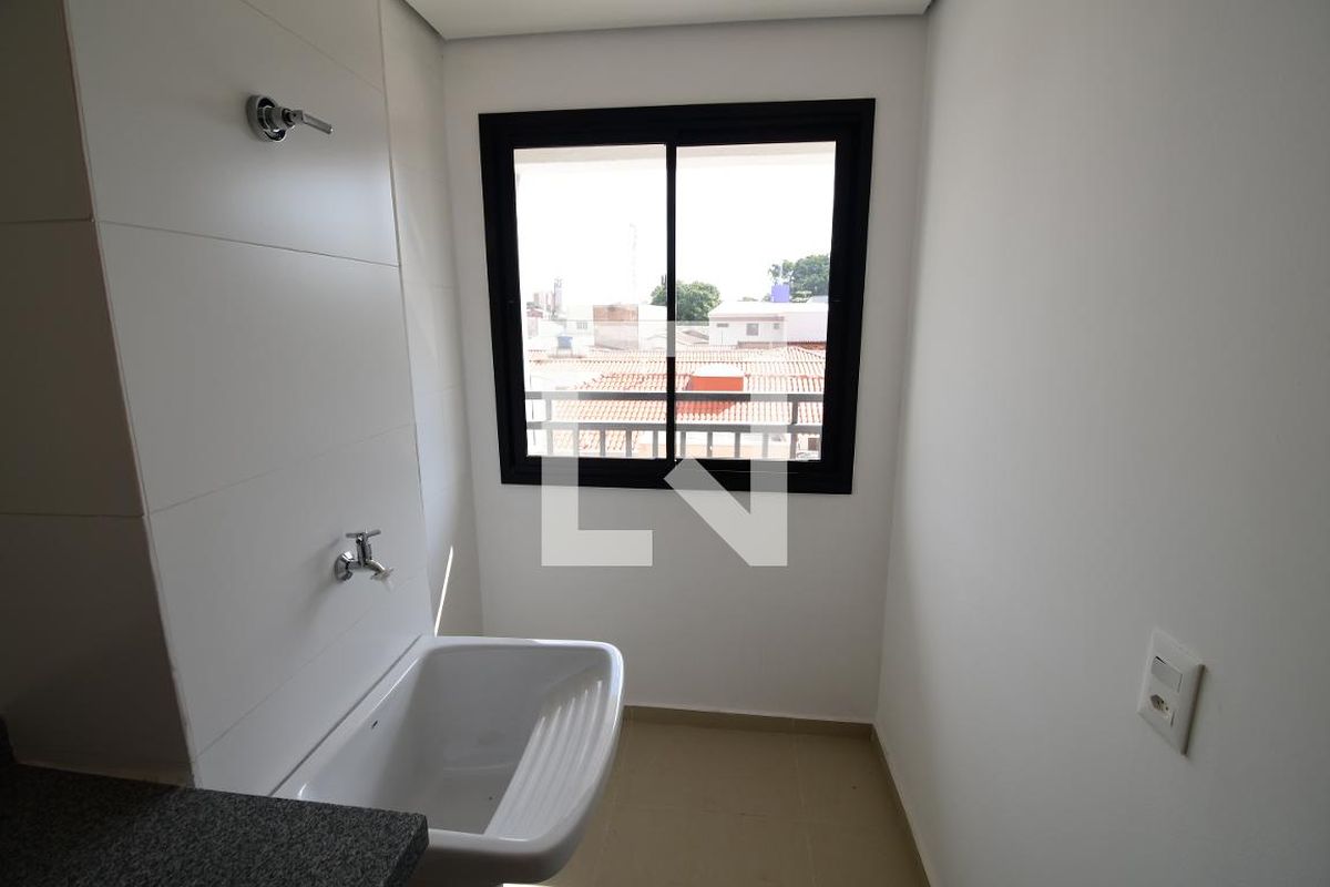 Apartamento à Venda - Guanabara, 2 Quartos,  63 m2 em , Campinas - sp | SoloBR