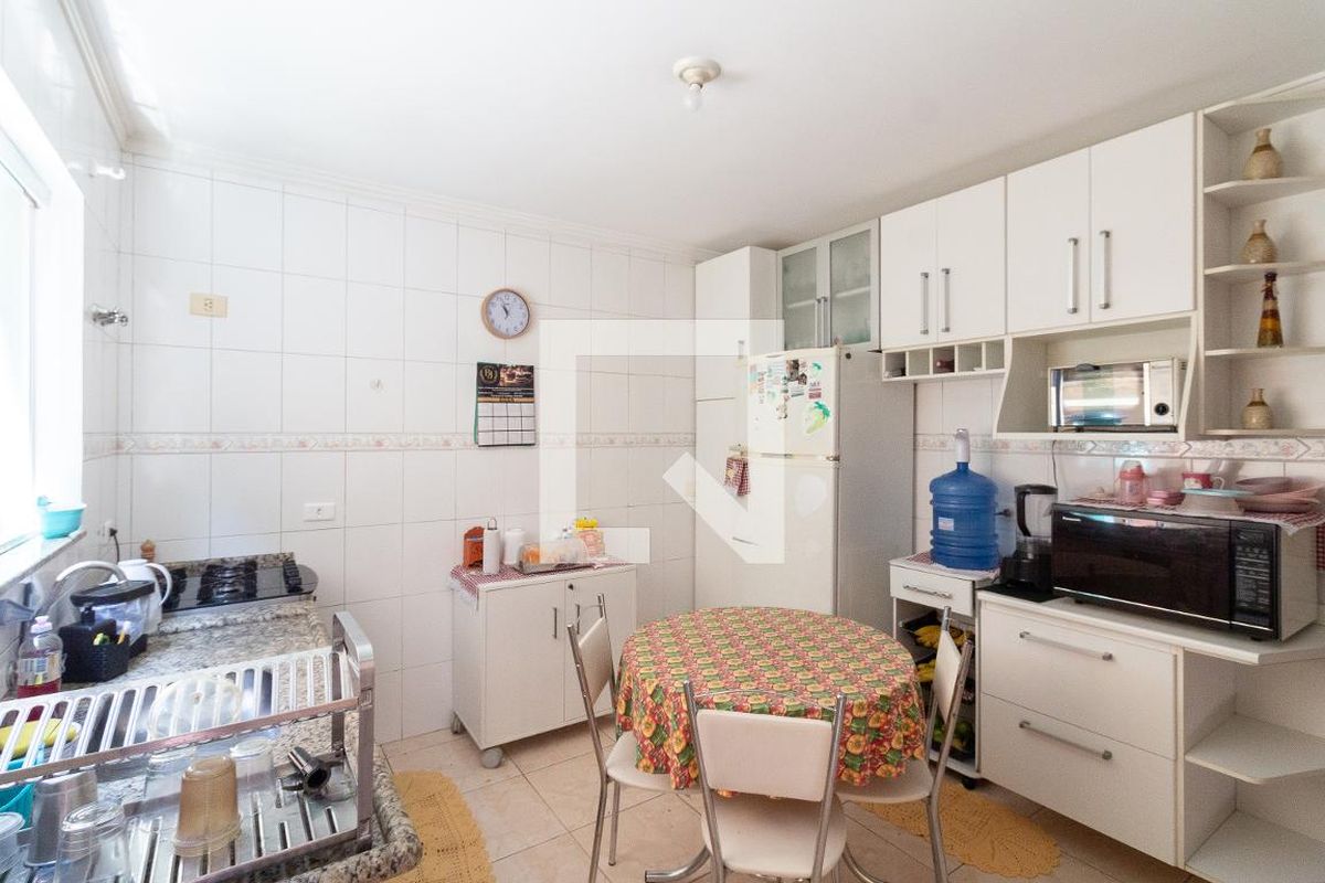 Casa, 3 quartos, 246 m² - Foto 23