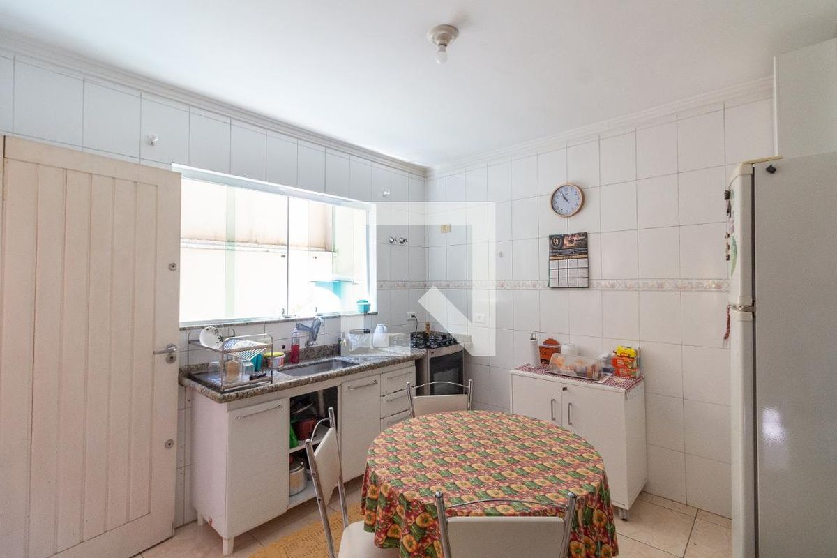 Casa, 3 quartos, 246 m² - Foto 22