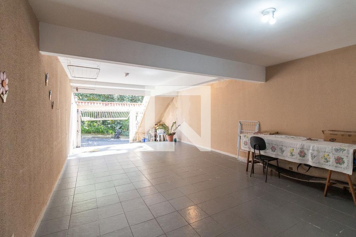 Casa, 3 quartos, 246 m² - Foto 31