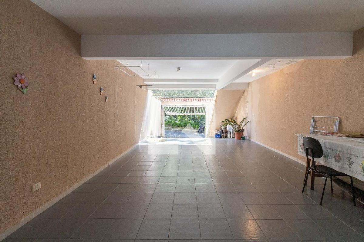 Casa, 3 quartos, 246 m² - Foto 32