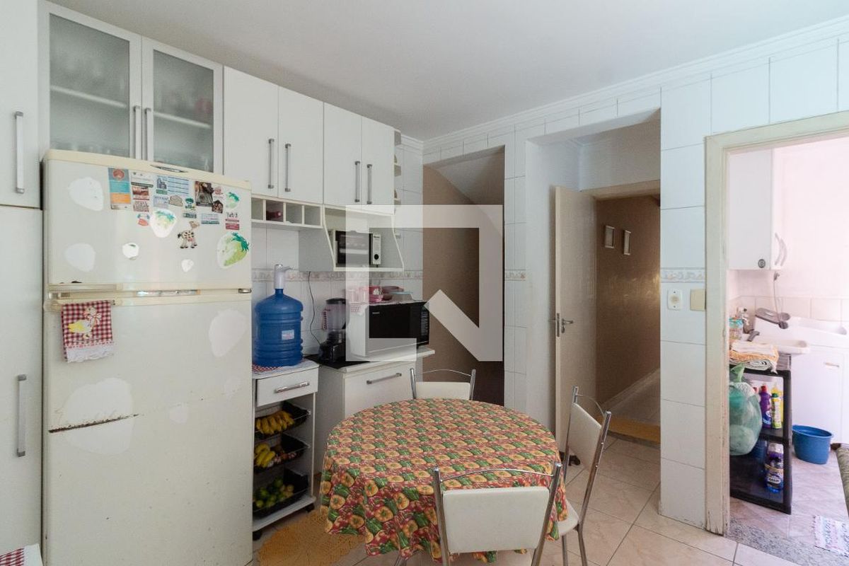 Casa, 3 quartos, 246 m² - Foto 25