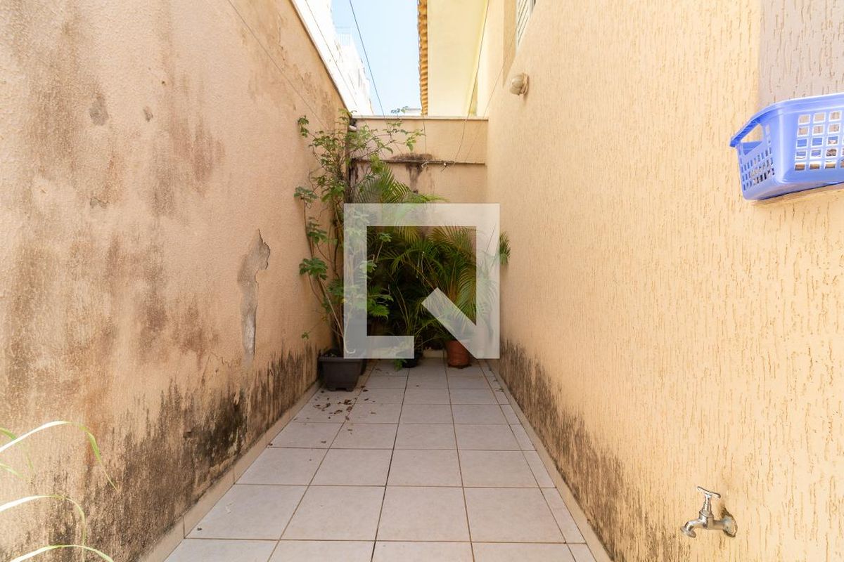 Casa, 3 quartos, 246 m² - Foto 28