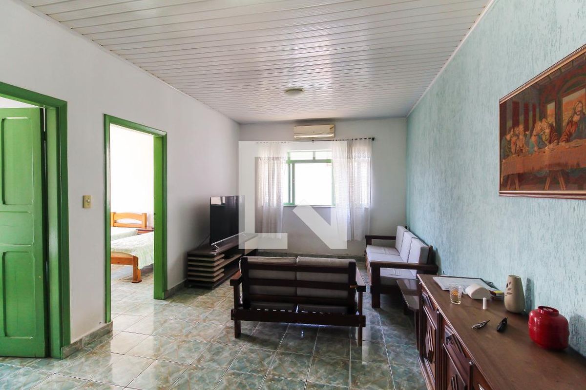 Casa, 2 quartos, 526 m² - Foto 1