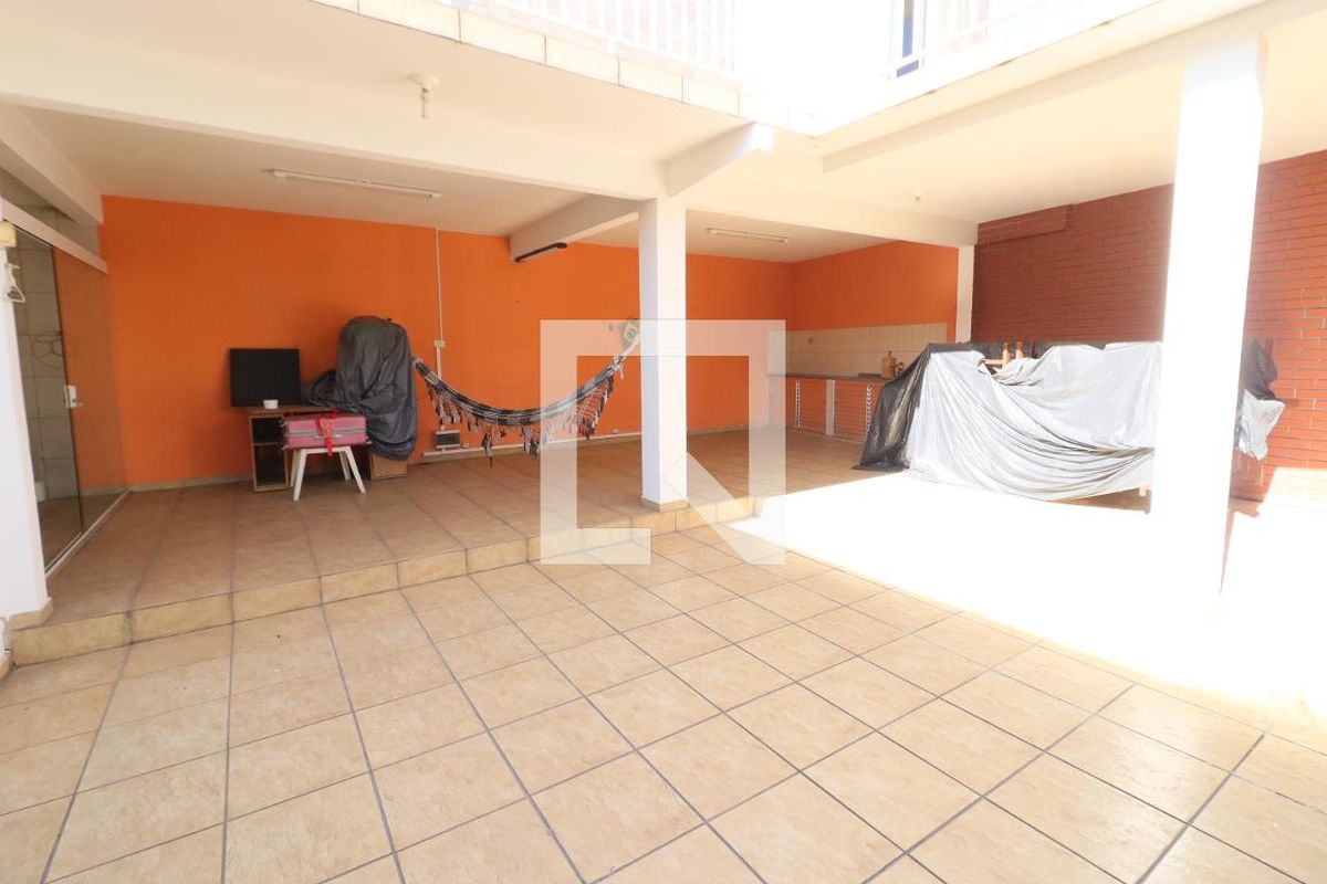 Casa, 3 quartos, 280 m² - Foto 31