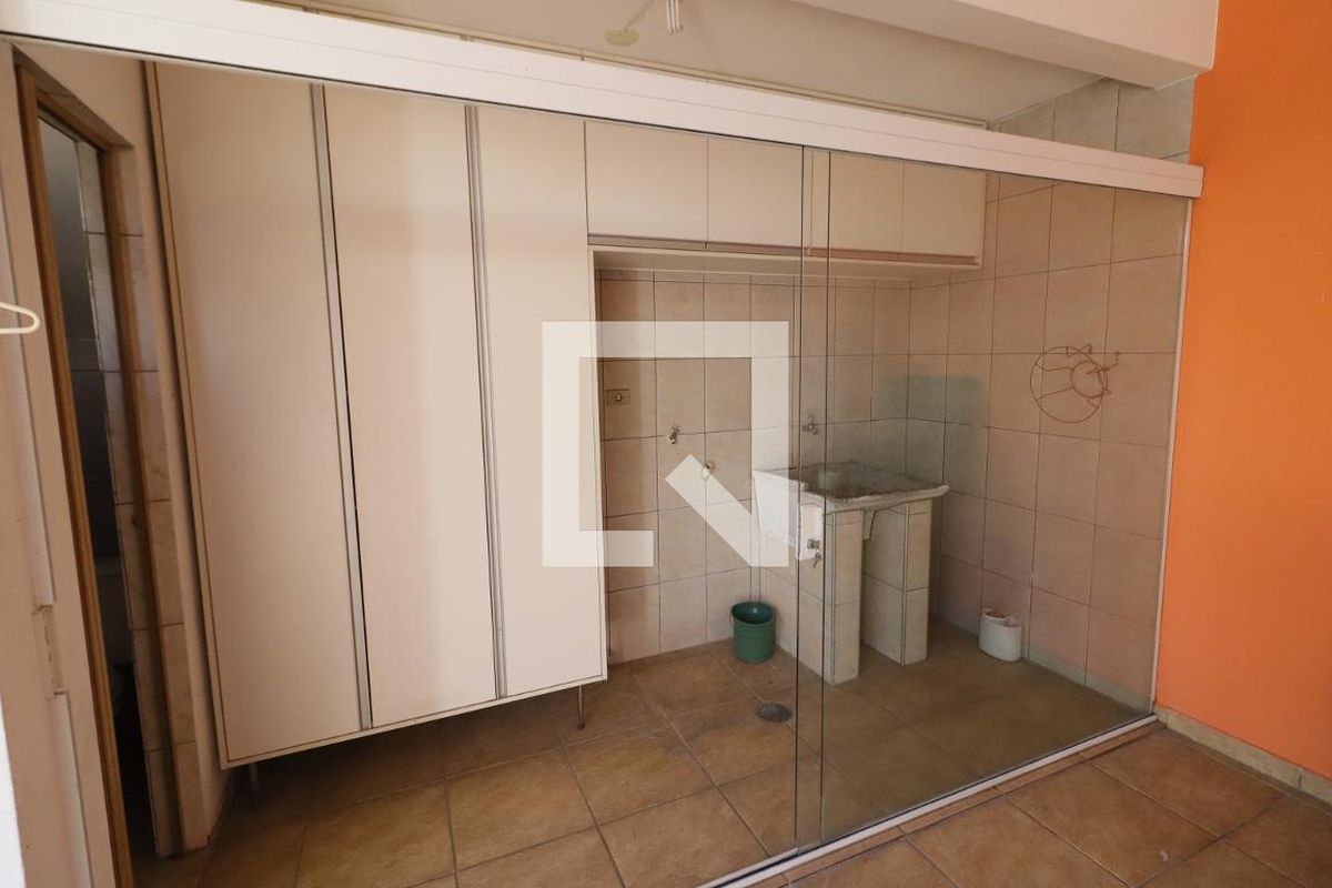 Casa, 3 quartos, 280 m² - Foto 36