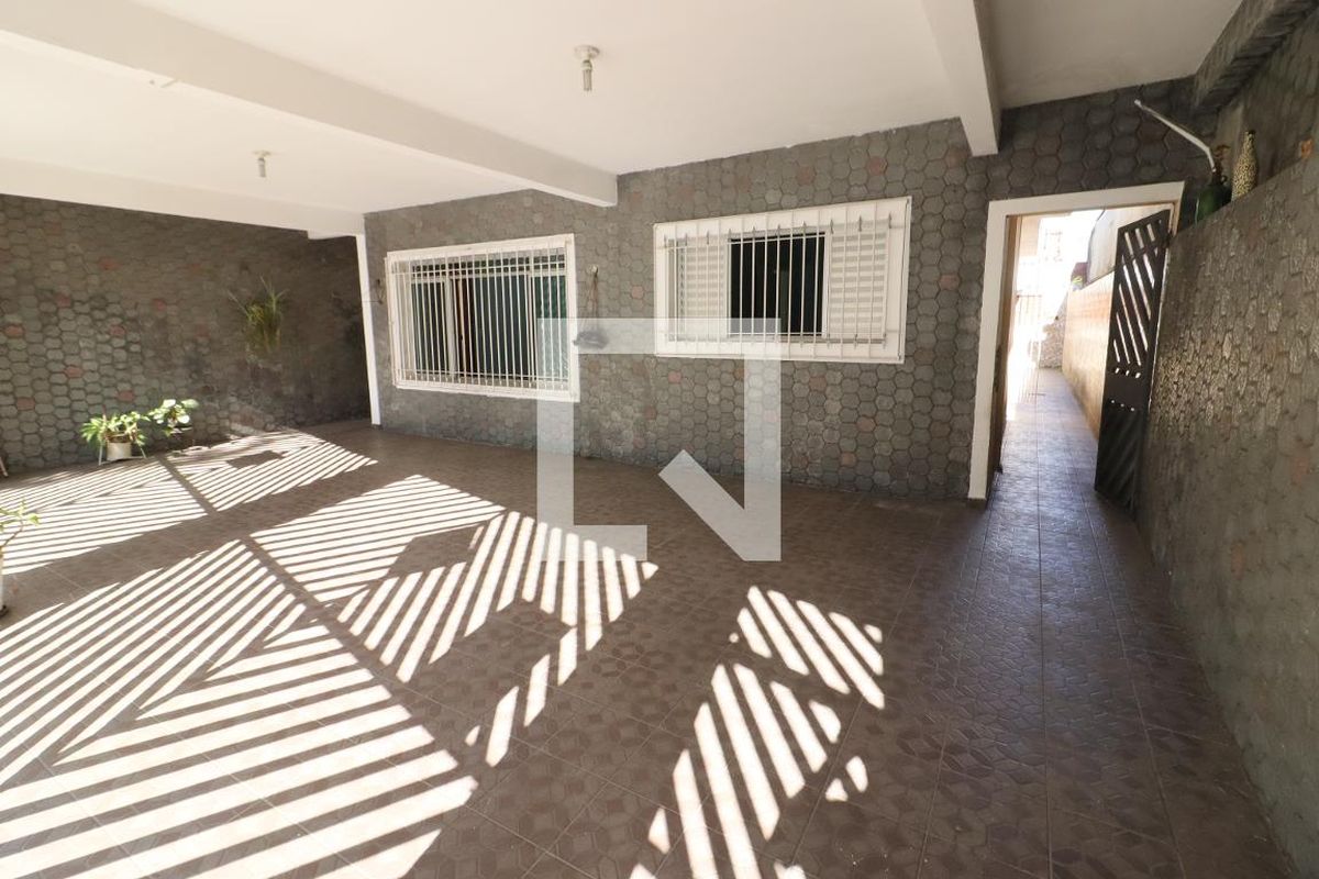 Casa, 3 quartos, 280 m² - Foto 46