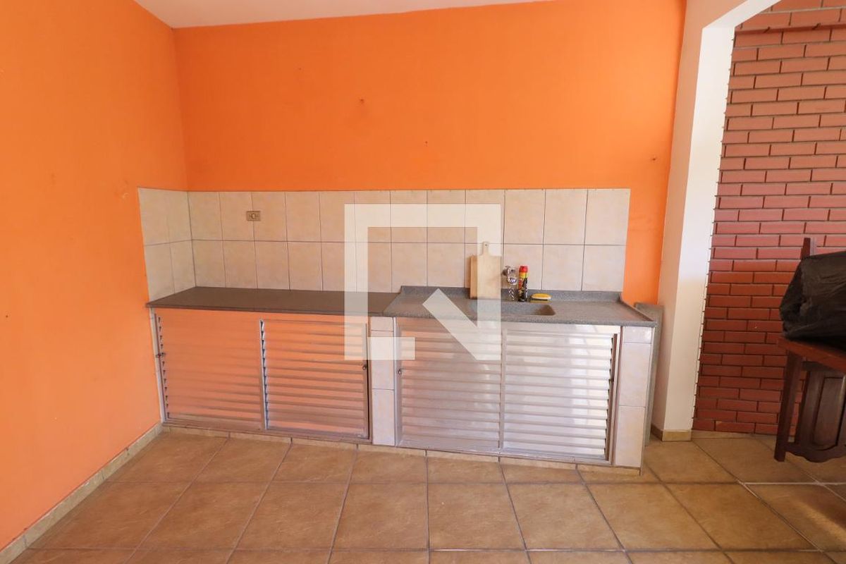 Casa, 3 quartos, 280 m² - Foto 35