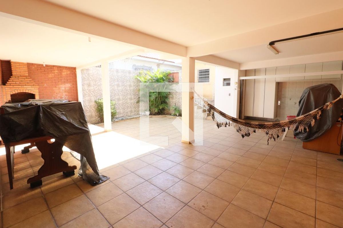 Casa, 3 quartos, 280 m² - Foto 32