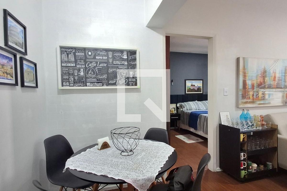 Apartamento à Venda - Cambuí, 1 Quarto,  50 m2 em , Campinas - sp | SoloBR