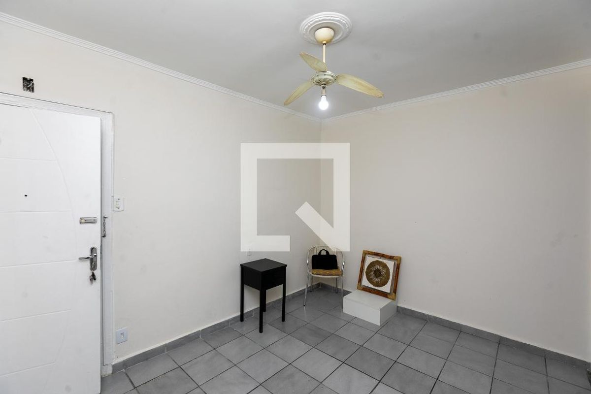 Apartamento à Venda - Centro, 1 Quarto,  51 m2 em , Campinas - sp | SoloBR