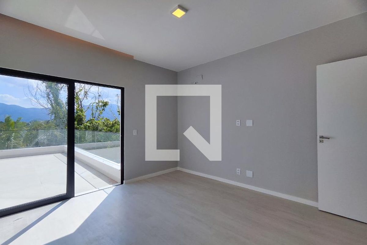 Casa, 4 quartos, 350 m² - Foto 34
