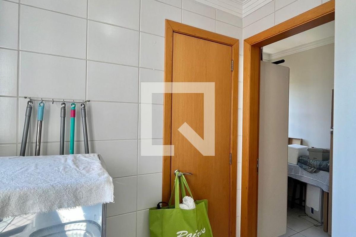 Apartamento à Venda - Nova Campinas, 4 Quartos,  130 m2 em , Campinas - sp | SoloBR