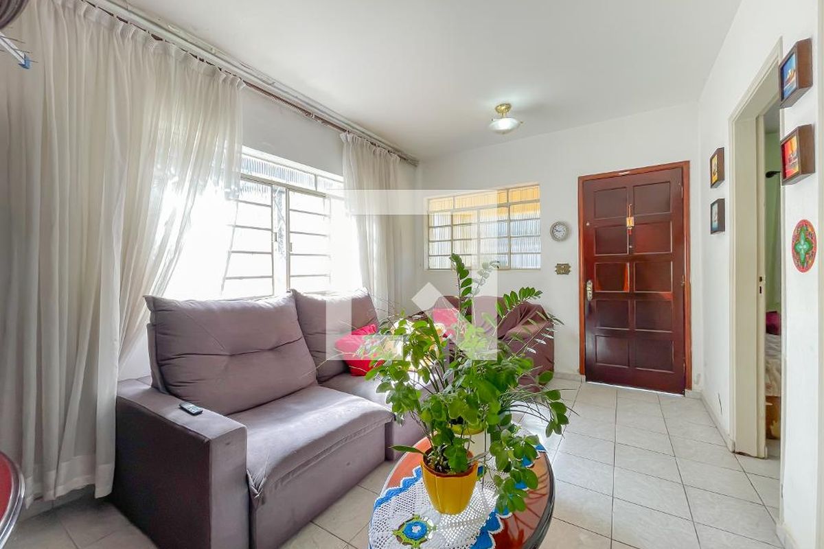 Casa, 3 quartos, 245 m² - Foto 1