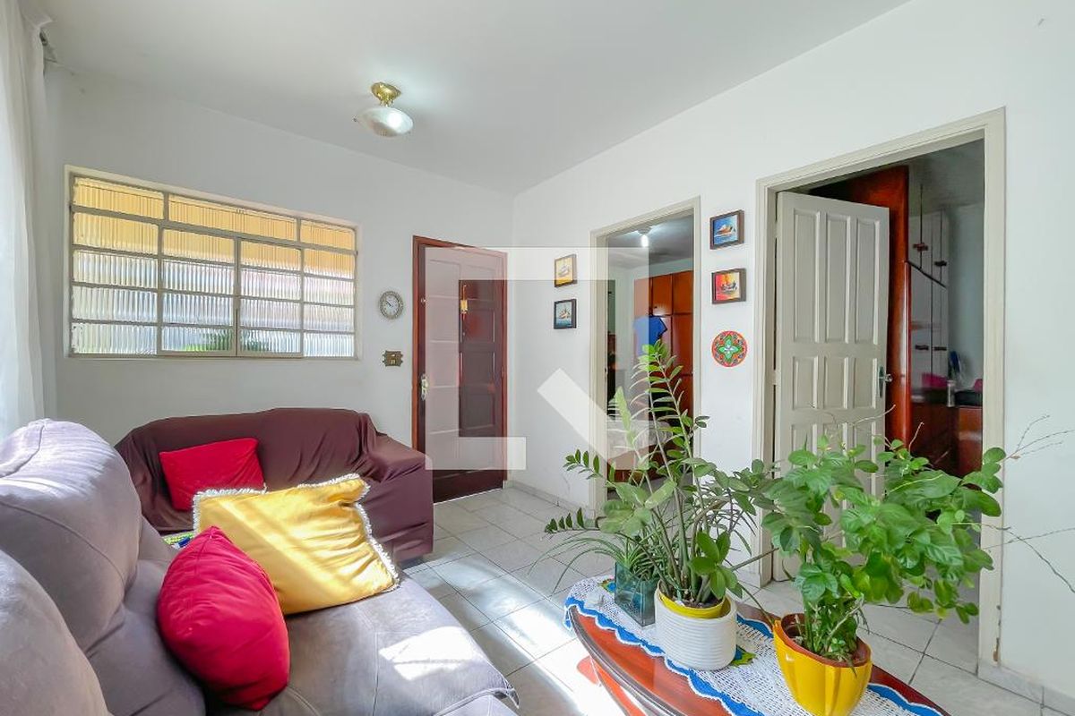 Casa, 3 quartos, 245 m² - Foto 2