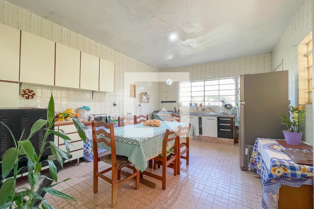 Casa, 3 quartos, 245 m² - Foto 17