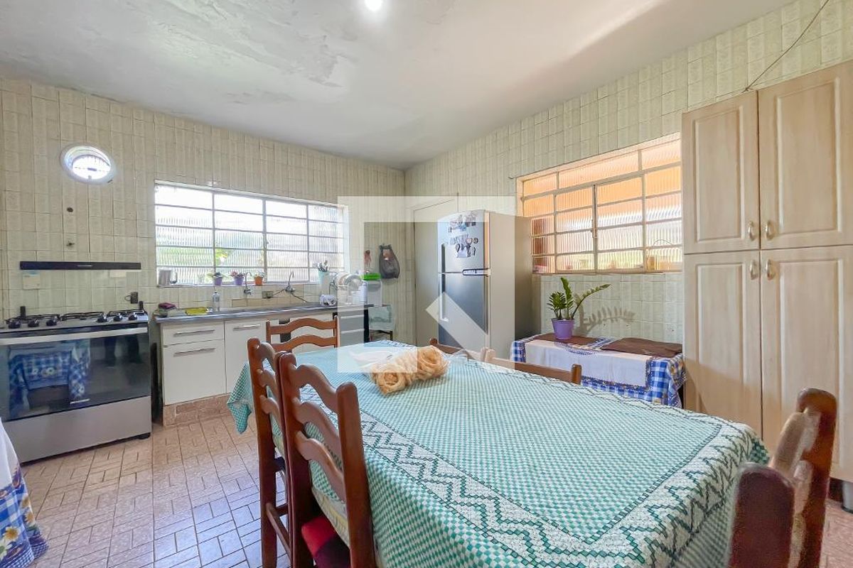 Casa, 3 quartos, 245 m² - Foto 18