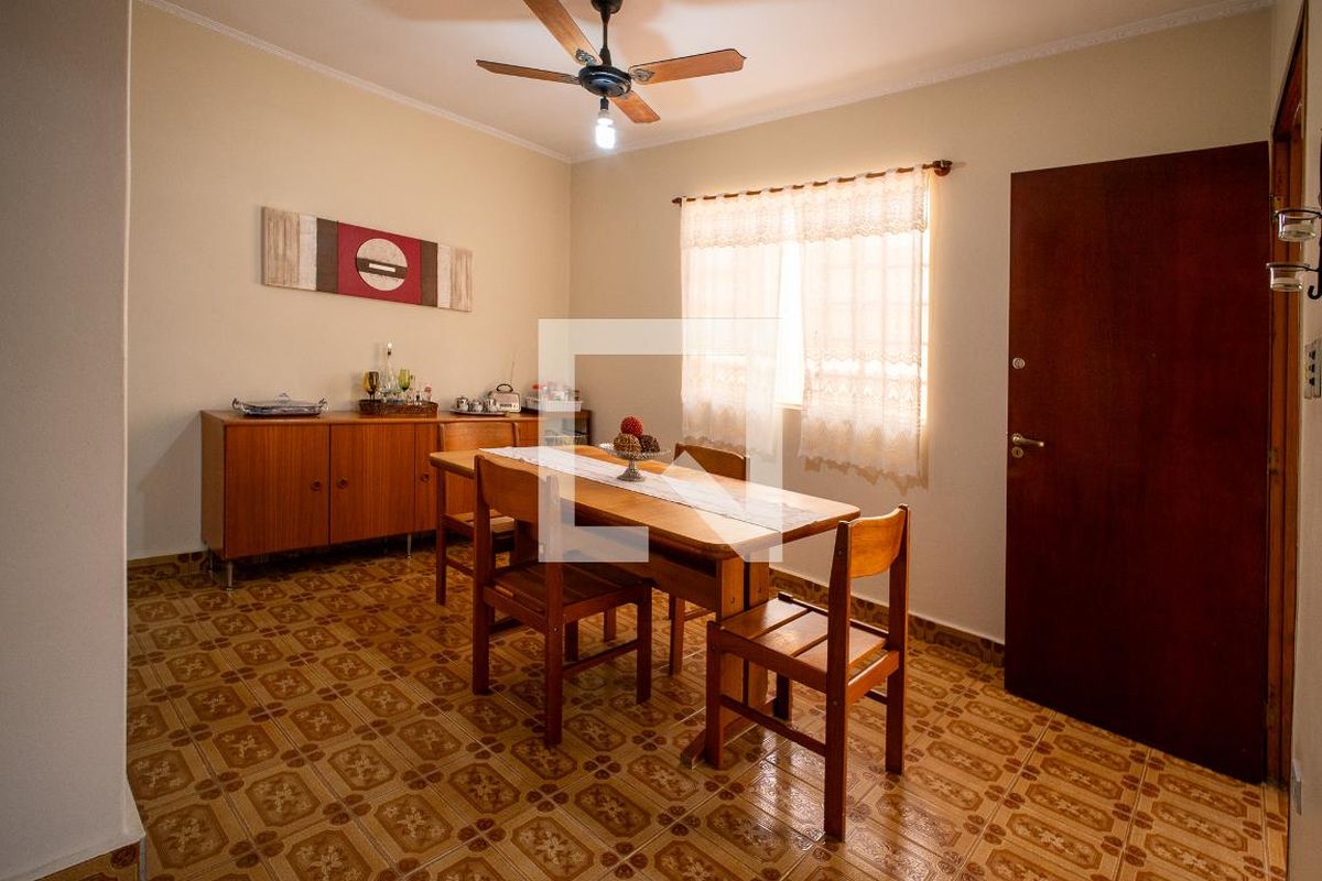 Casa, 3 quartos, 200 m² - Foto 36