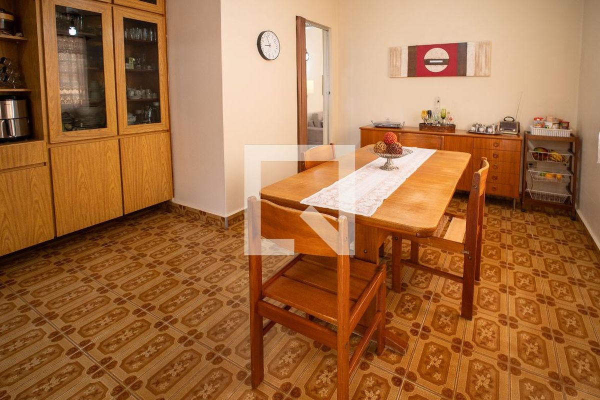 Casa, 3 quartos, 200 m² - Foto 32