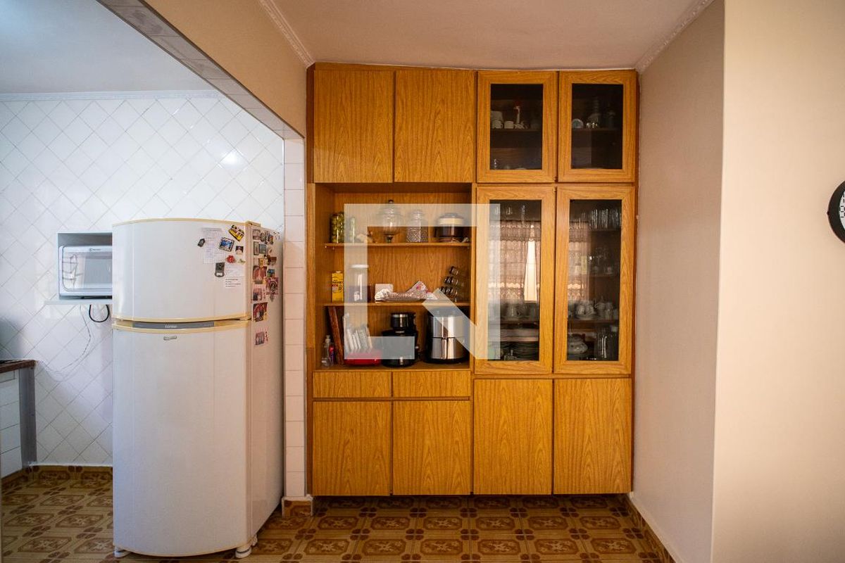 Casa, 3 quartos, 200 m² - Foto 35