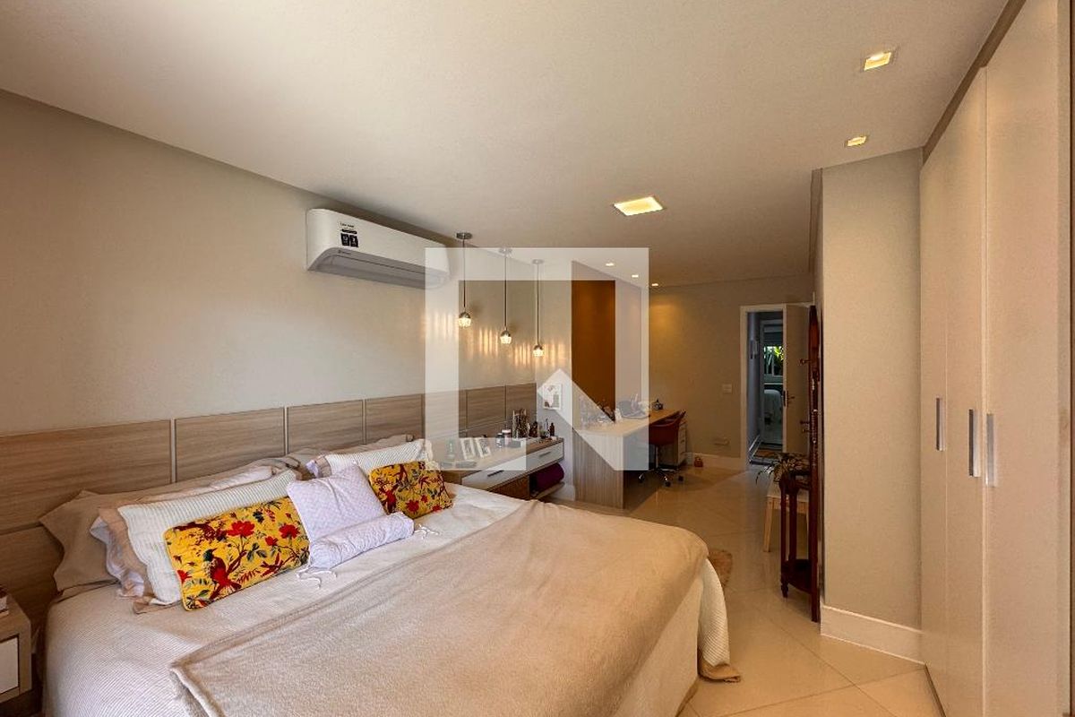 Casa, 4 quartos, 340 m² - Foto 26