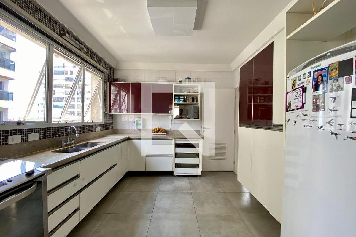 Apartamento, 4 quartos, 245 m² - Foto 50