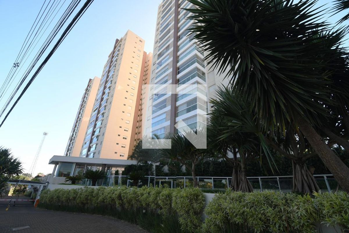 Apartamento à Venda - Lot. Alphaville Campinas, 4 Quartos,  137 m2 em , Campinas - sp | SoloBR