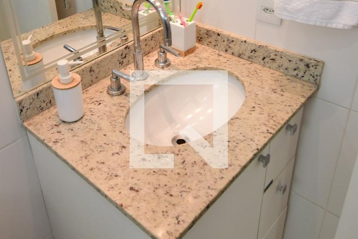 Apartamento à Venda - Lot. Alphaville Campinas, 4 Quartos,  137 m2 em , Campinas - sp | SoloBR
