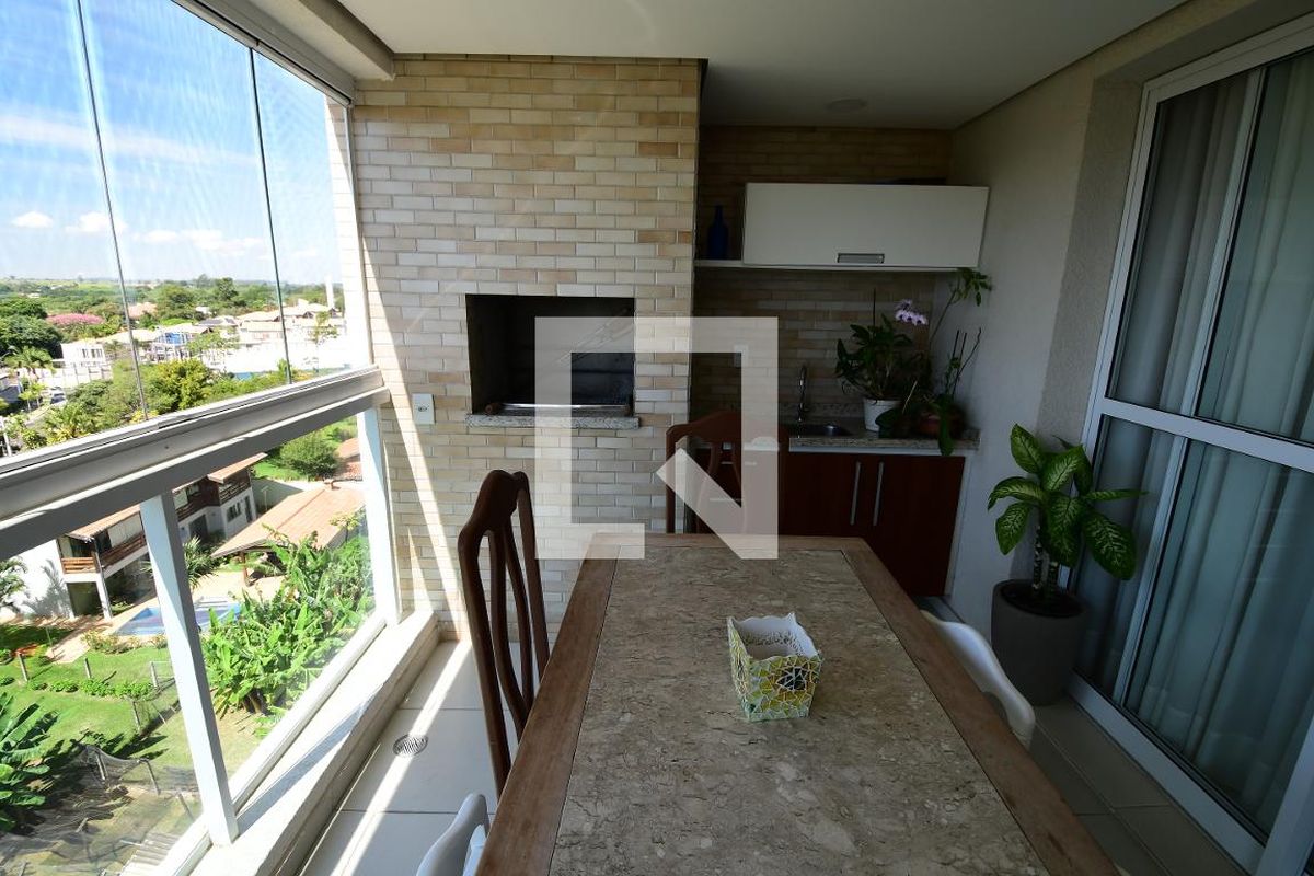 Apartamento à Venda - Lot. Alphaville Campinas, 4 Quartos,  137 m2 em , Campinas - sp | SoloBR