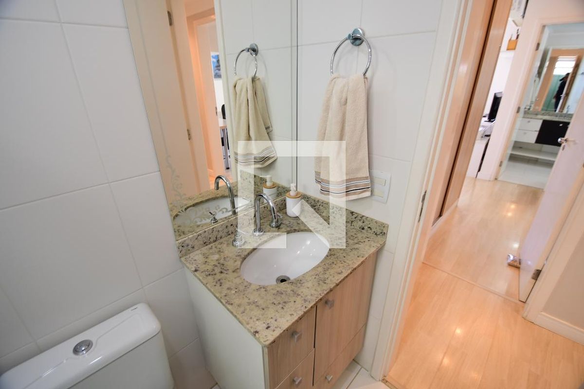 Apartamento à Venda - Lot. Alphaville Campinas, 4 Quartos,  137 m2 em , Campinas - sp | SoloBR