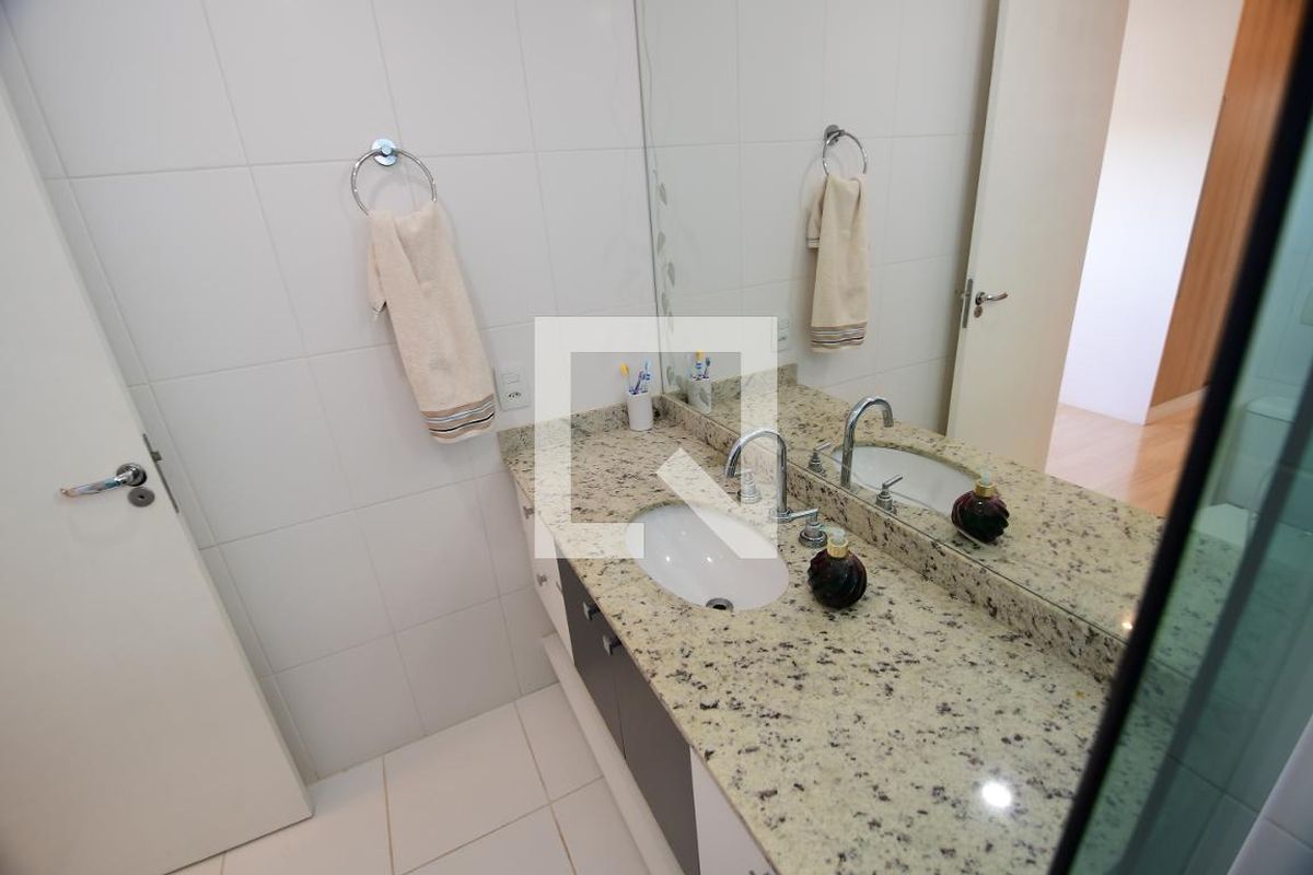 Apartamento à Venda - Lot. Alphaville Campinas, 4 Quartos,  137 m2 em , Campinas - sp | SoloBR